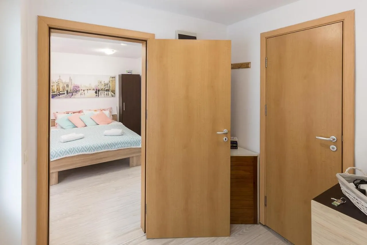 Apartment Candy, Central, Cozy And Contemporary Varna